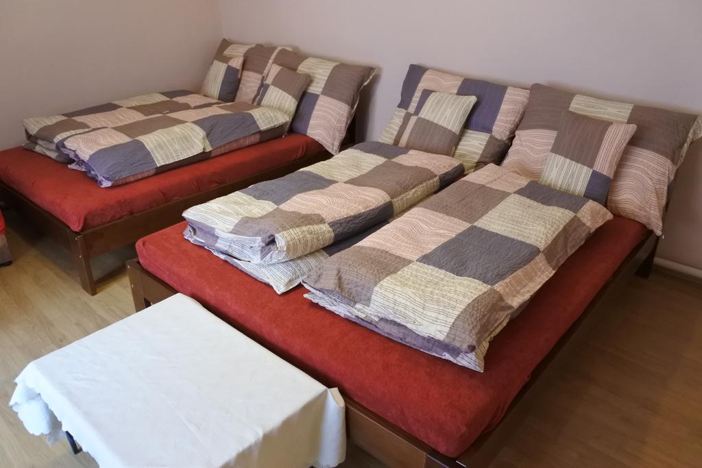 Kisasszony Apartman Έγκερ Εξωτερικό φωτογραφία