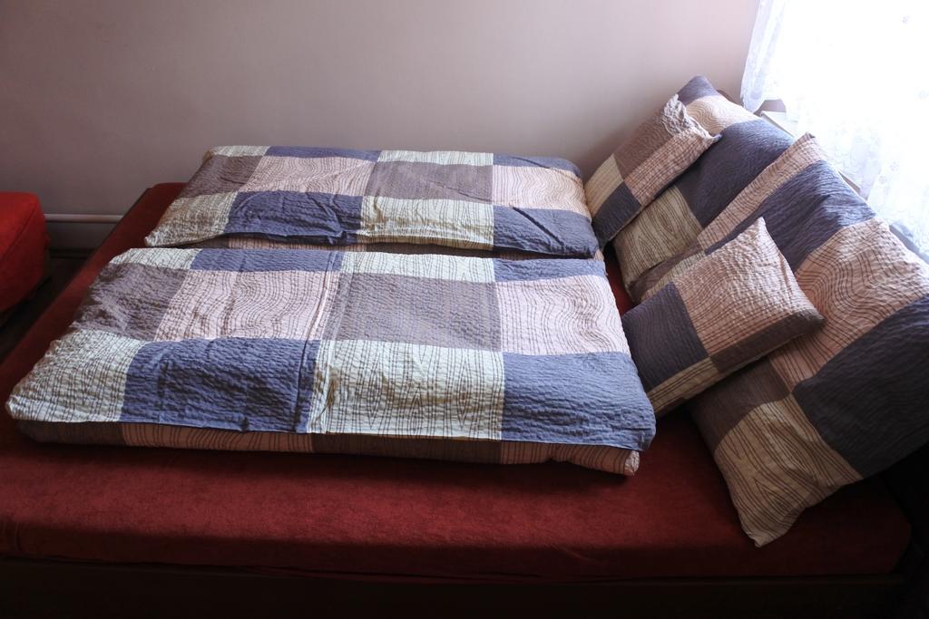Kisasszony Apartman Έγκερ Εξωτερικό φωτογραφία