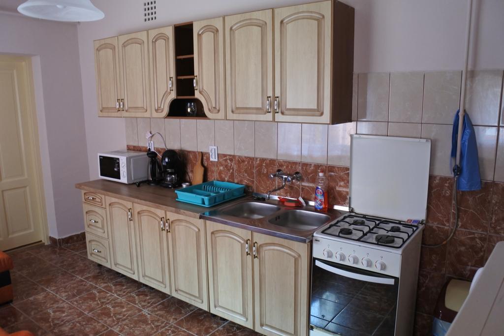 Kisasszony Apartman Έγκερ Εξωτερικό φωτογραφία